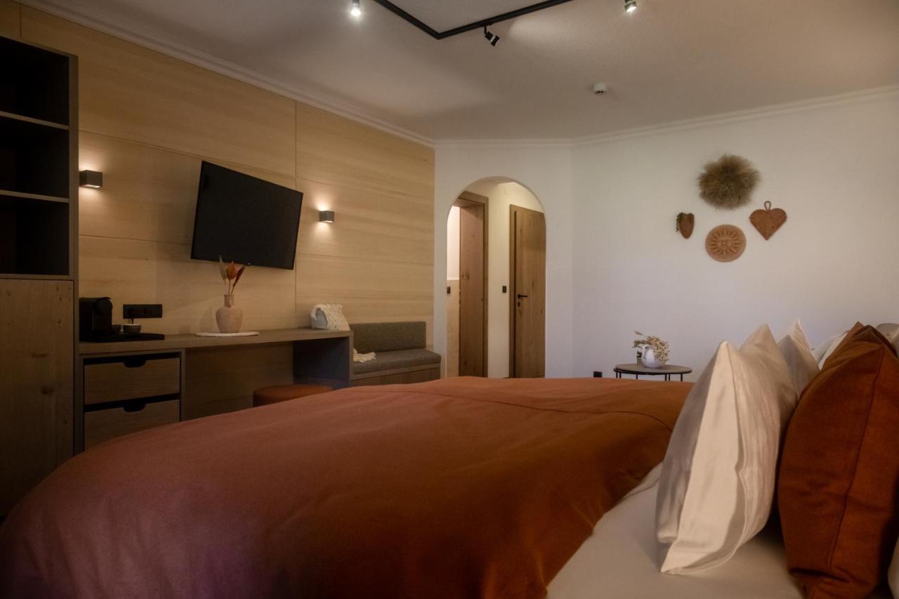 Boutique Hotel Mandarfnerhof ซังคท์เลออนฮาร์ด อิม พิทซ์ทัล ภายนอก รูปภาพ